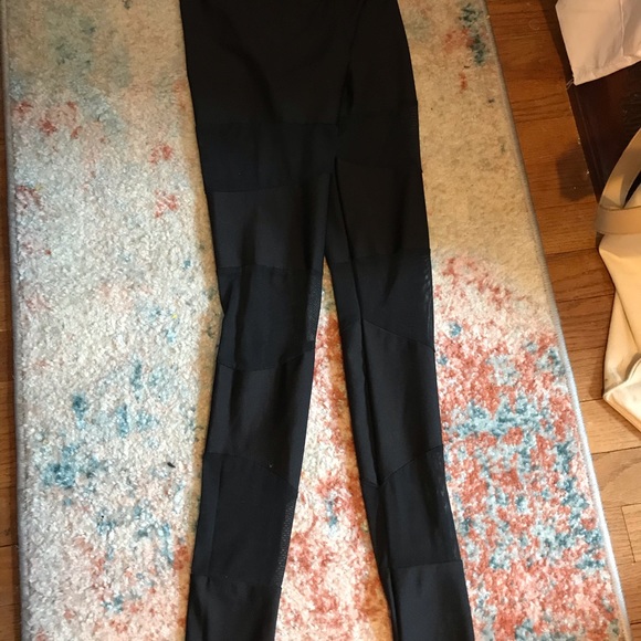 Tobi black mesh leggings small - Picture 2 of 3